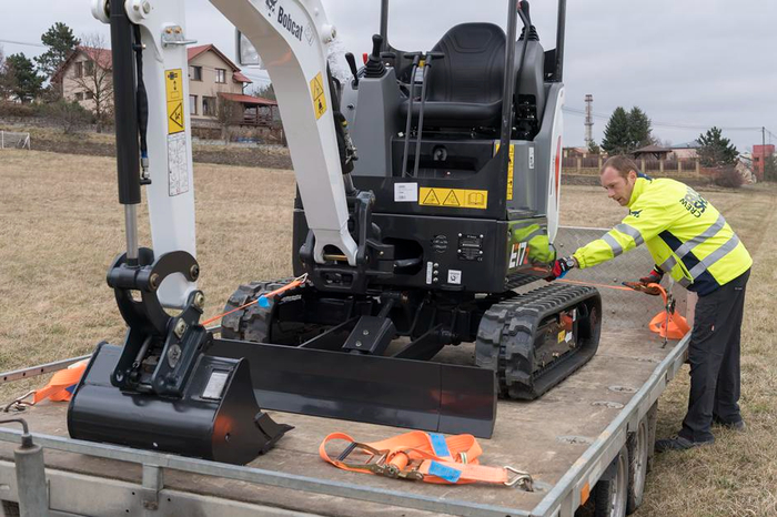 Bobcat E17z