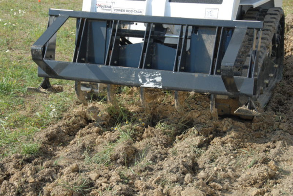 Bobcat Aufreisser für den Ackerbau