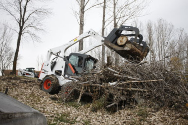 Bobcat Wurzelgreifer