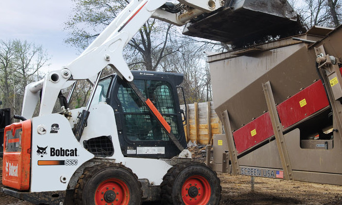 Bobcat S650 beim Abbruch