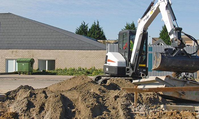 Bobcat E50 auf der Baustelle