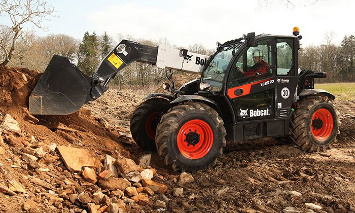 Bobcat TL35.70 mit Schaufel